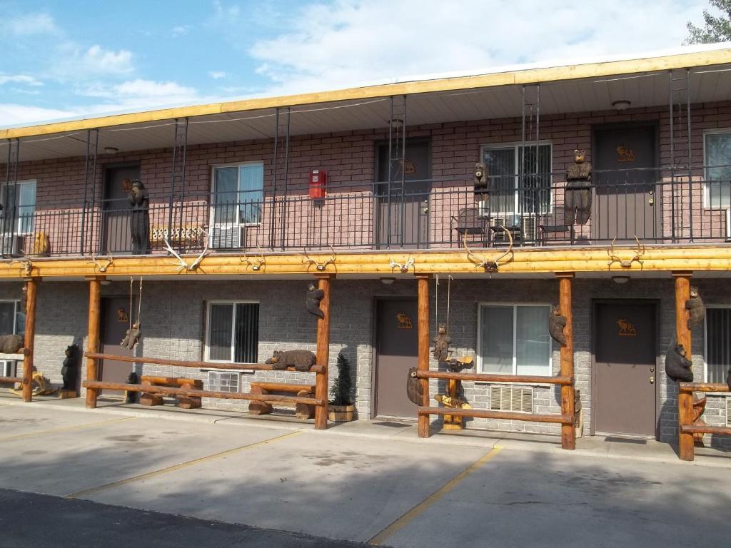 Budget Host Elk Antler Inn Thermopolis Bagian luar foto